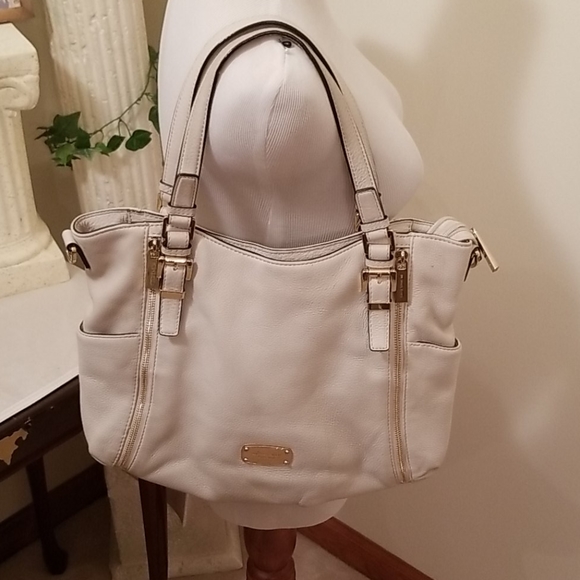 Michael Kors Handbag - Picture 13 of 16